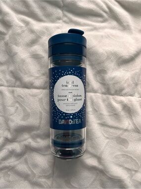 DAVIDs Tea Iced Tea Press in navy blue